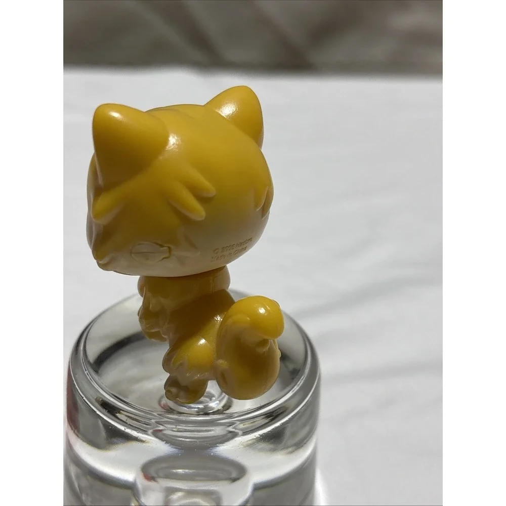 LPS Littlest Pet Shop Rare 2005 First Gen Magnetic Magic Motion Yellow Cat